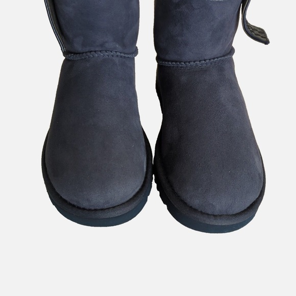 New UGG JOSSETTE SUEDE SHEEPSKIN CLASSIC SHORT BOOTS WOMEN’S SIZE 5US Fits 6US - Picture 7 of 14